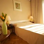 Astoria Hotel 2*