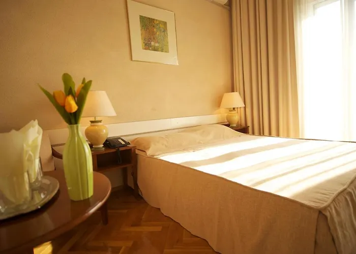 Astoria Szálloda 2*